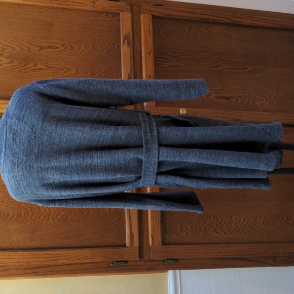 UGG Gray Bath Robe - M/L - Picture 3 of 4